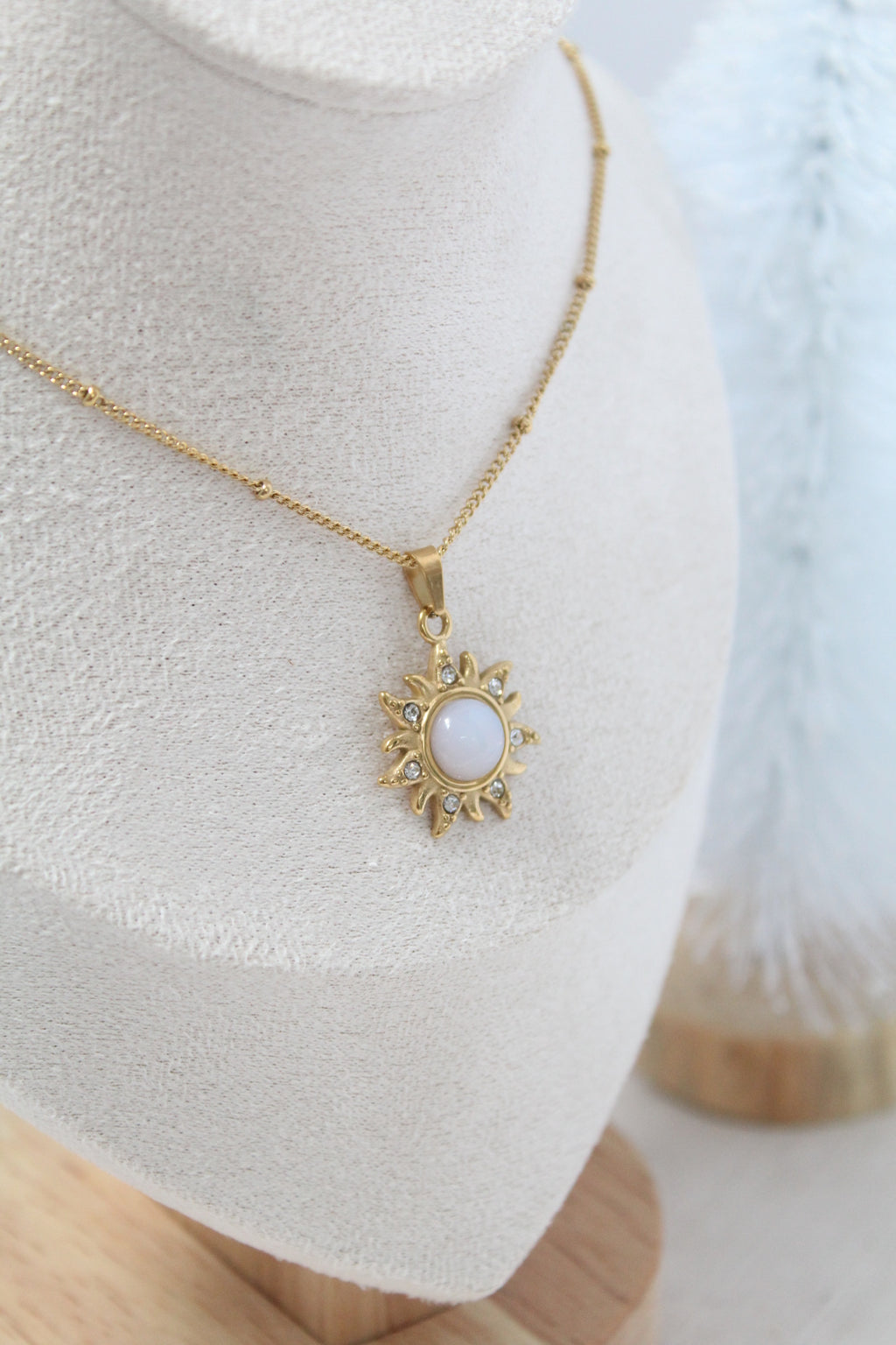 Nisa necklace
