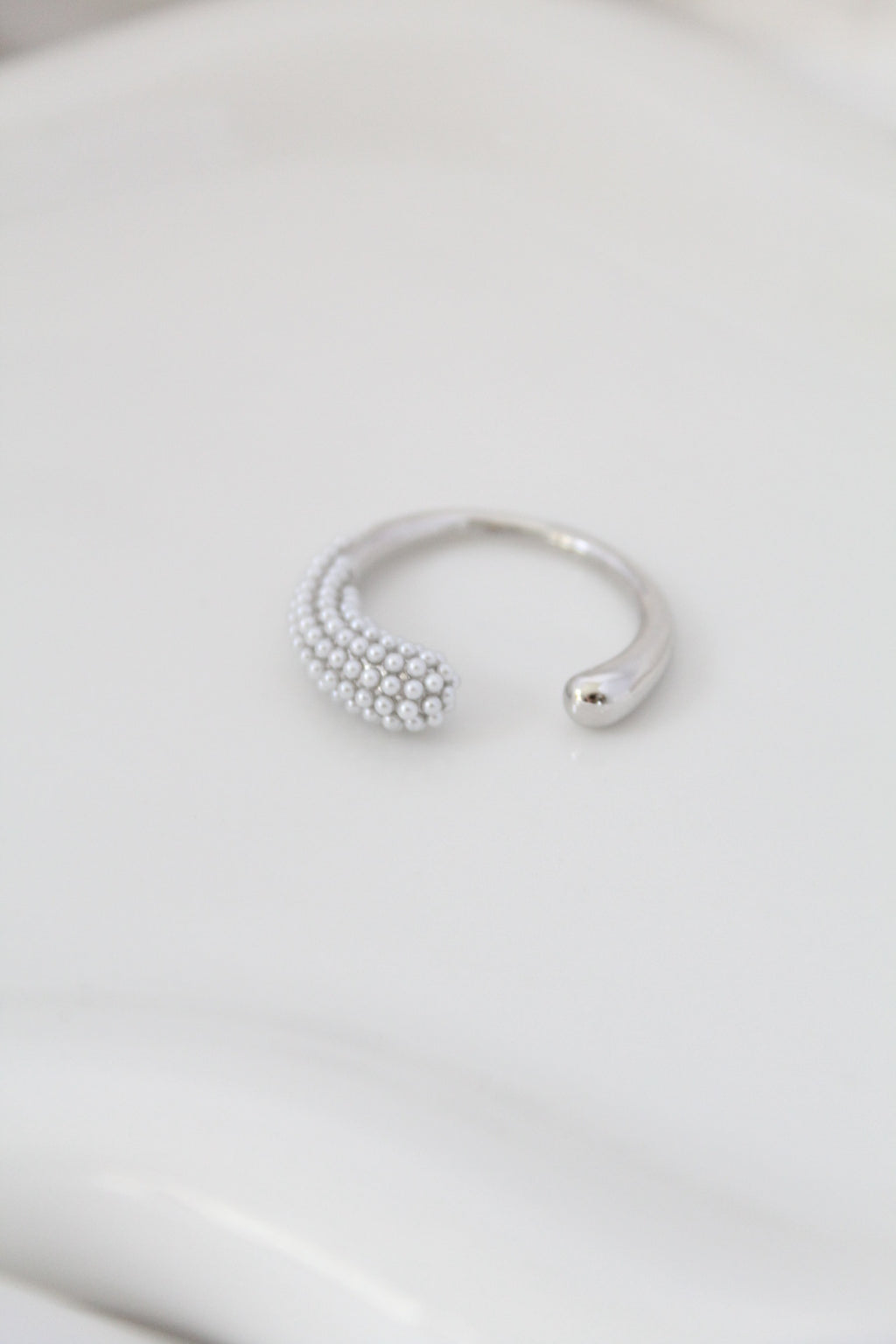Anillo de perlitas
