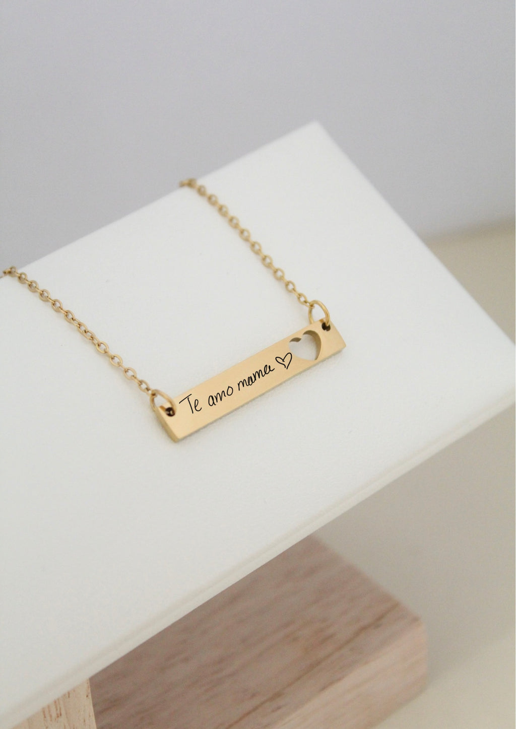 Collar Gracia (grabado a mano)