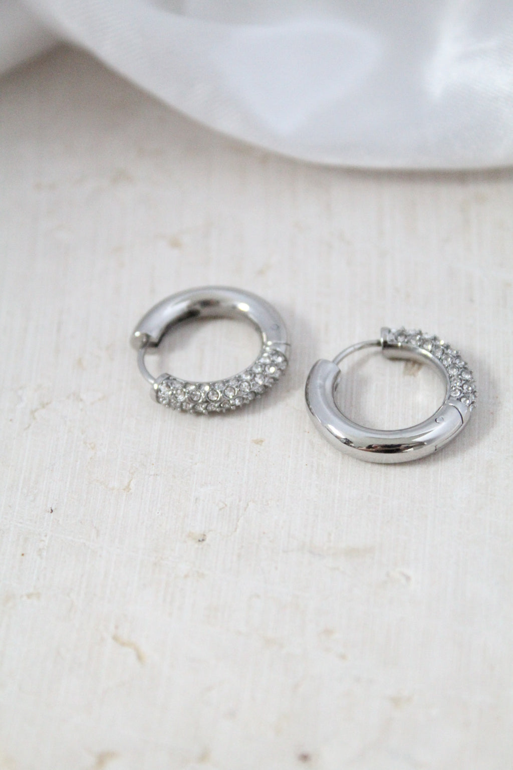 Tonia hoops