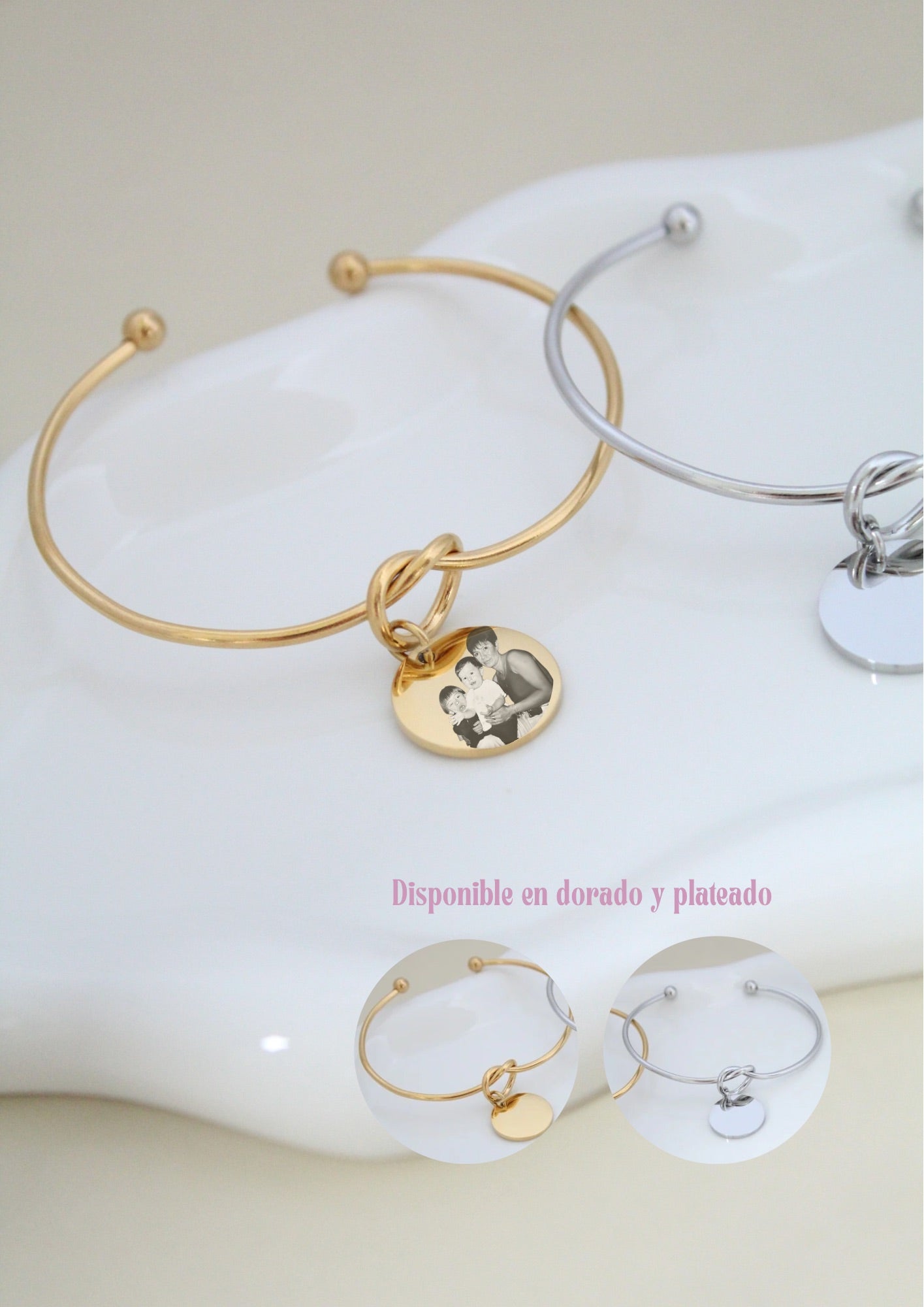 Brazalete de corazón con dije redondo