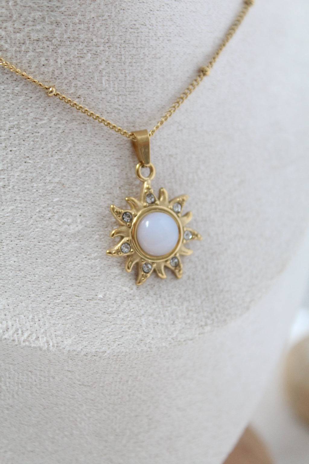 Nisa necklace