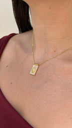 Medalla de la virgen (nácar)