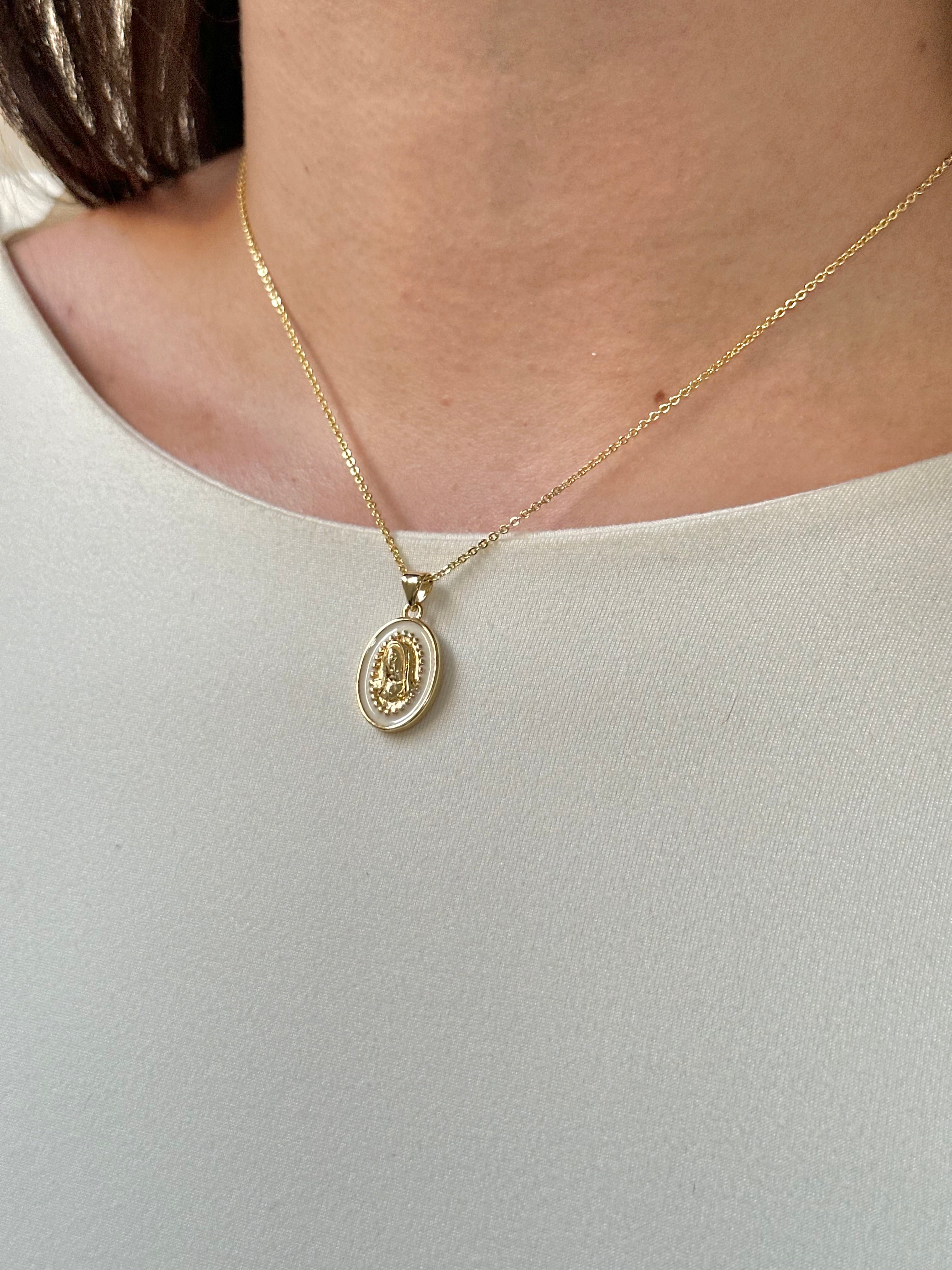 Cadenita de virgen