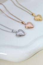 Relicario mini mini de corazón (grabado)