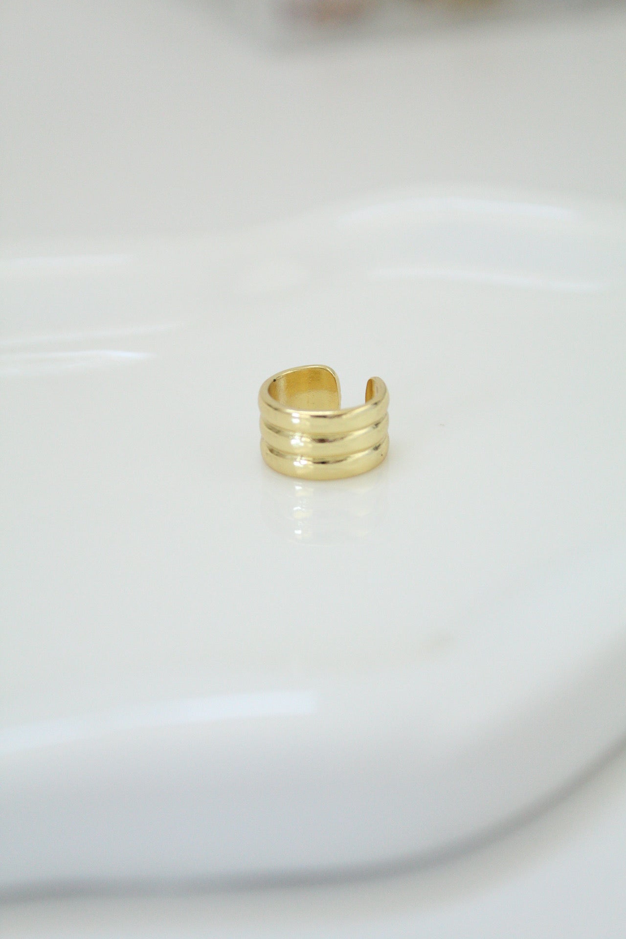 Triple earcuff