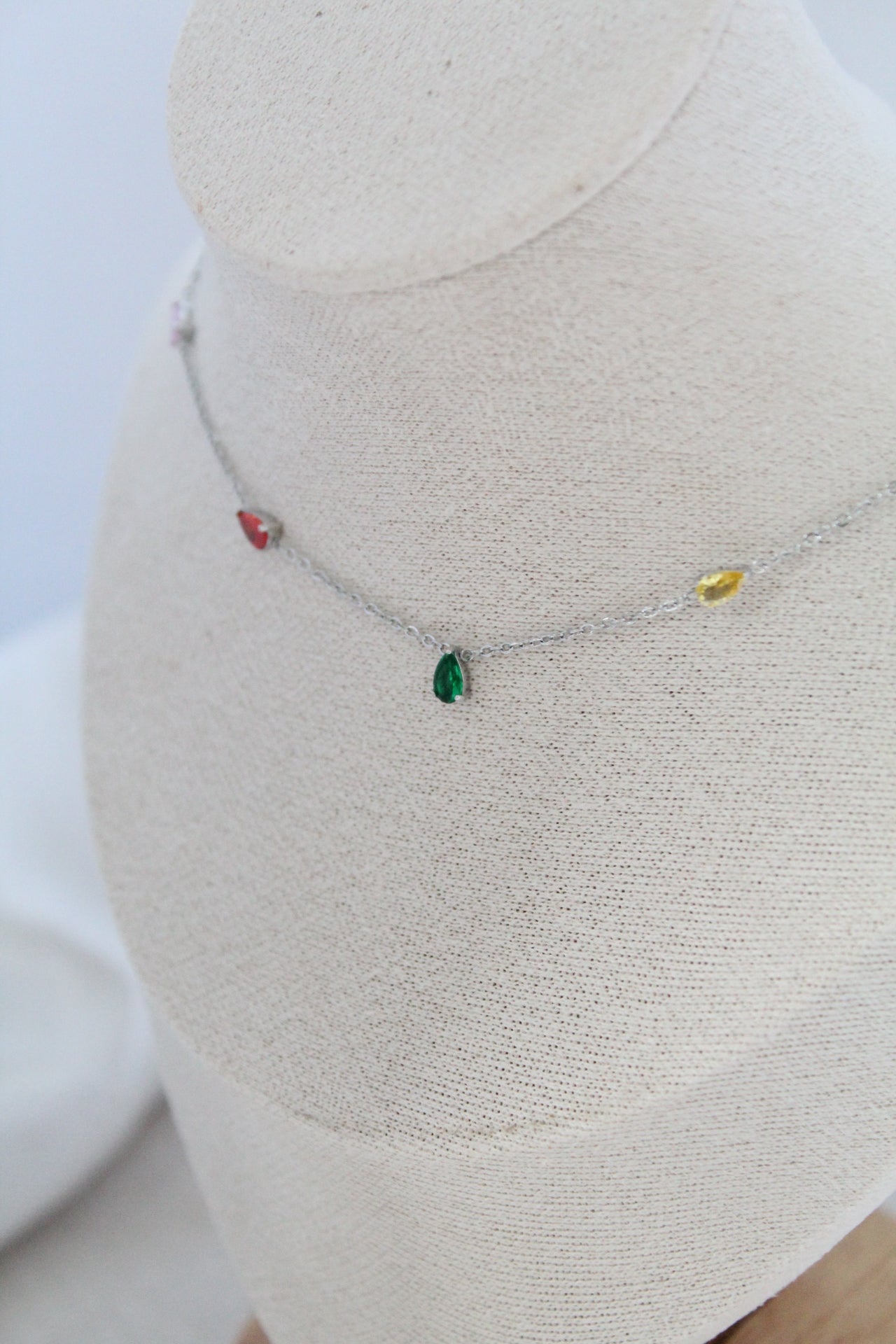Rainbow drop choker