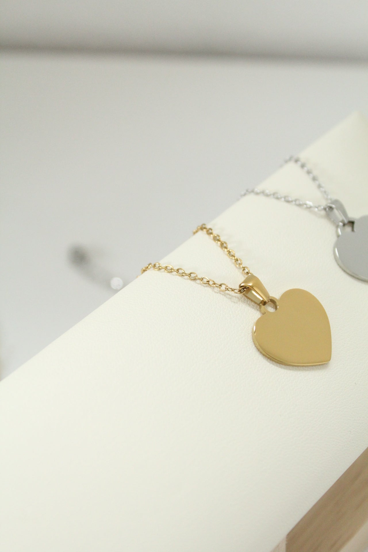 Collar de corazón pequeño (grabado)
