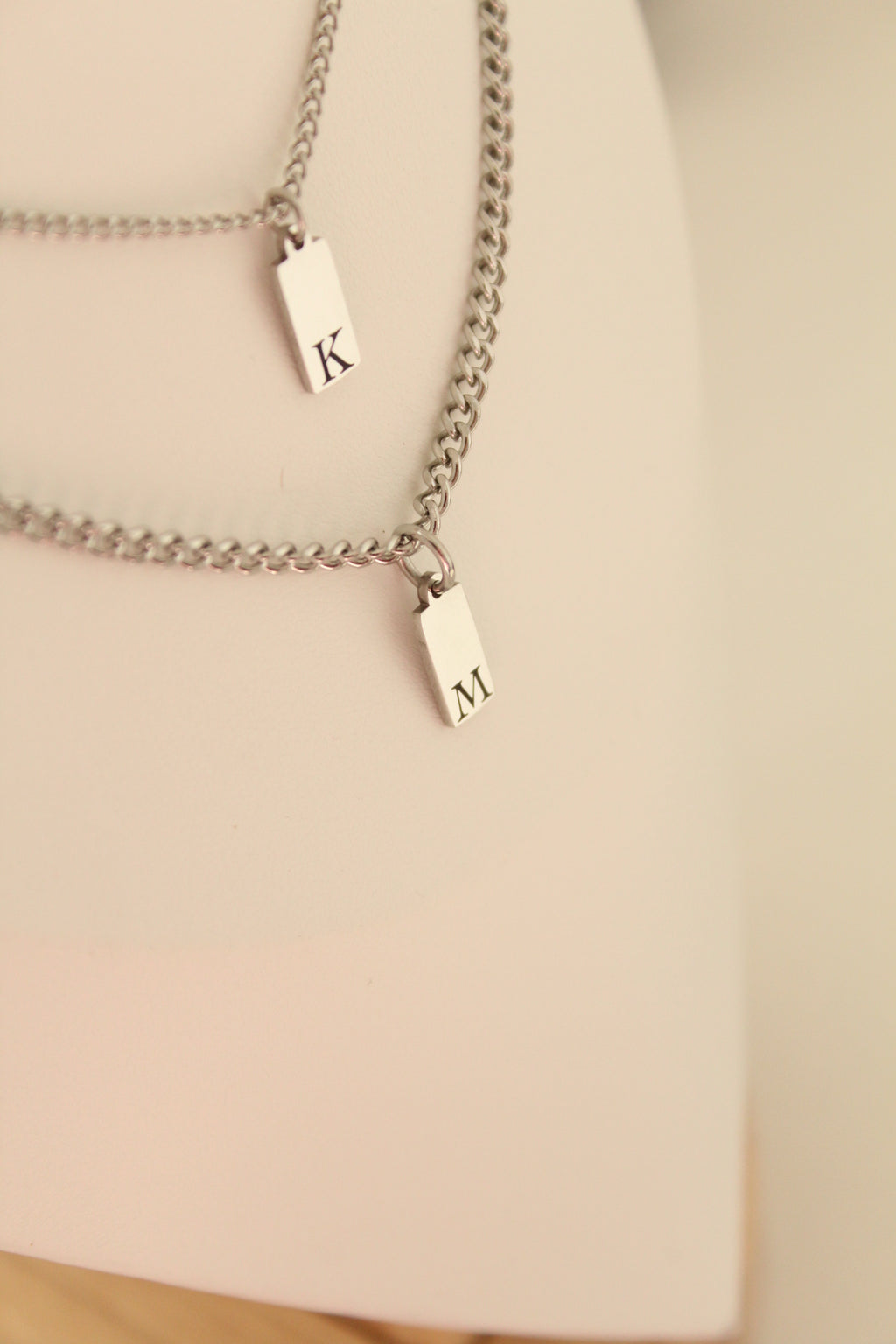 Dúo collar de inciales