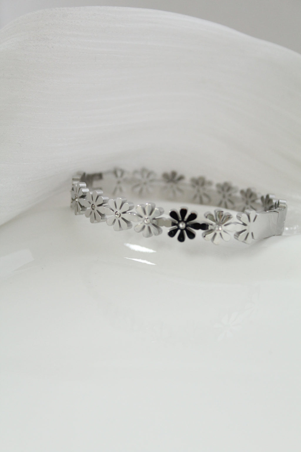 Brazalete de margaritas