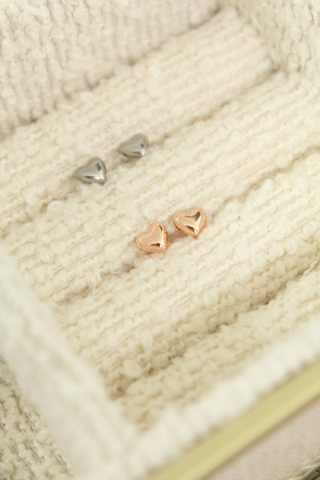 Aretes mini de Corazon