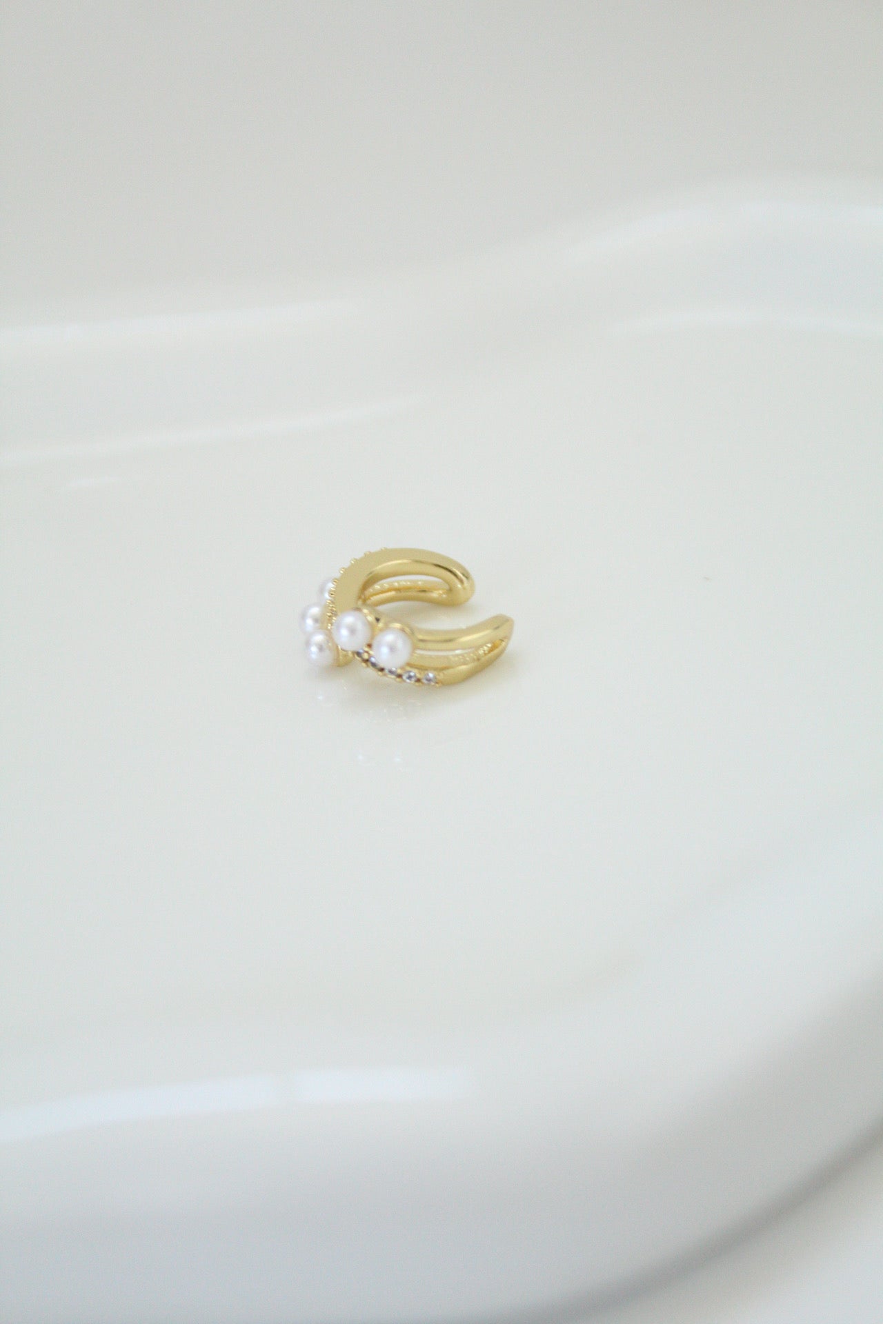 Earcuff de perlitas