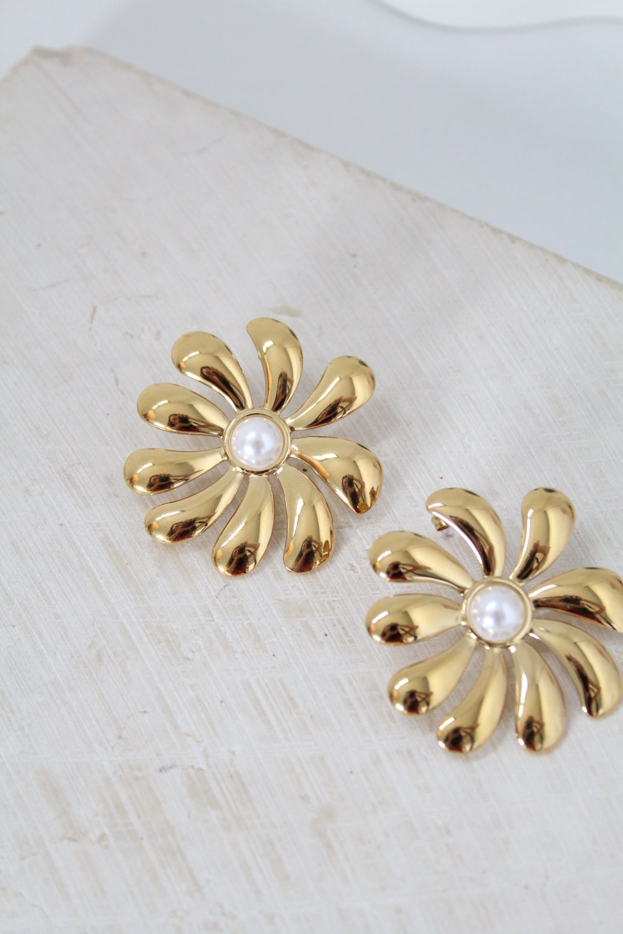 Maxi flower earrings