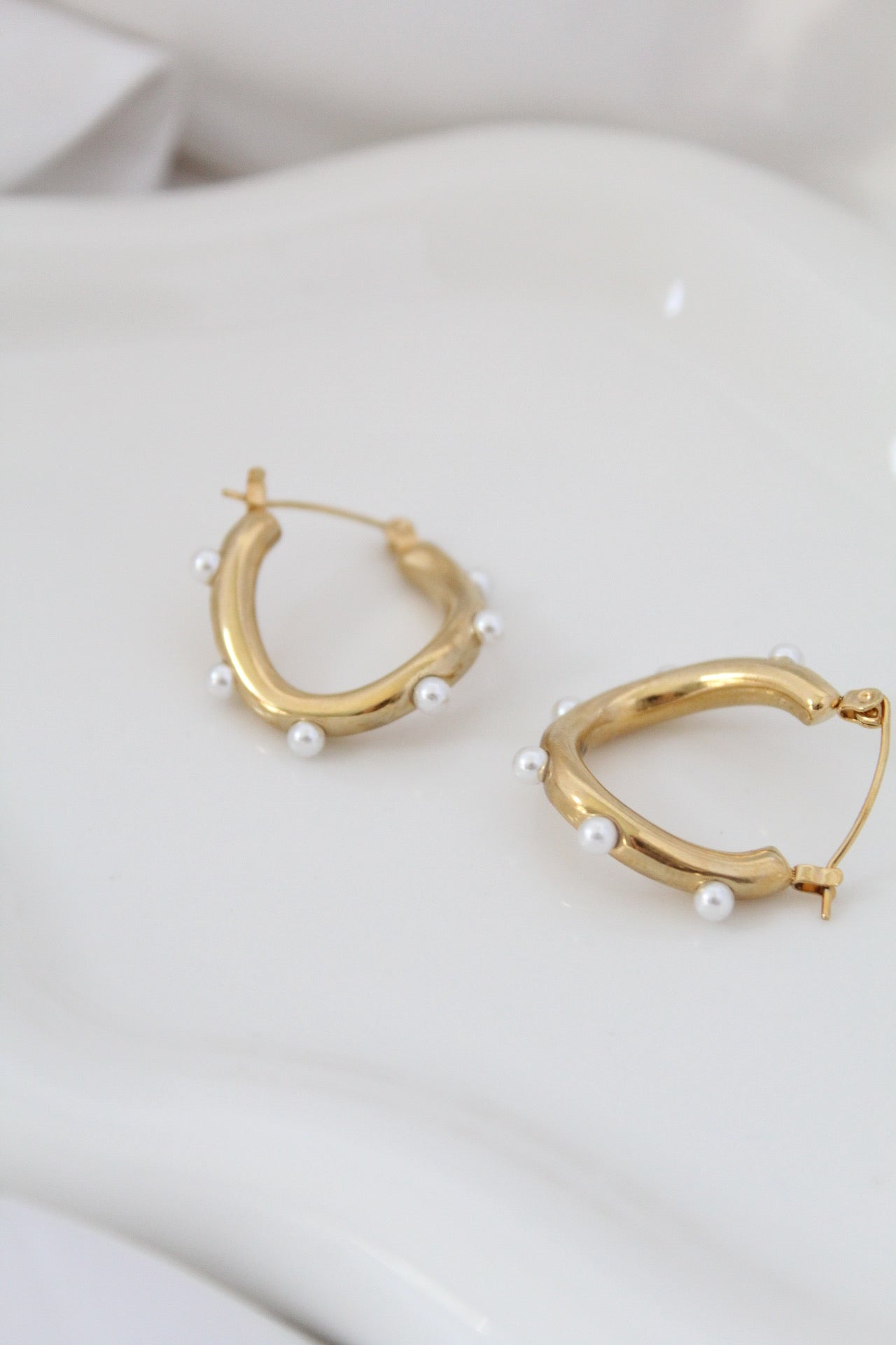 Elena hoops