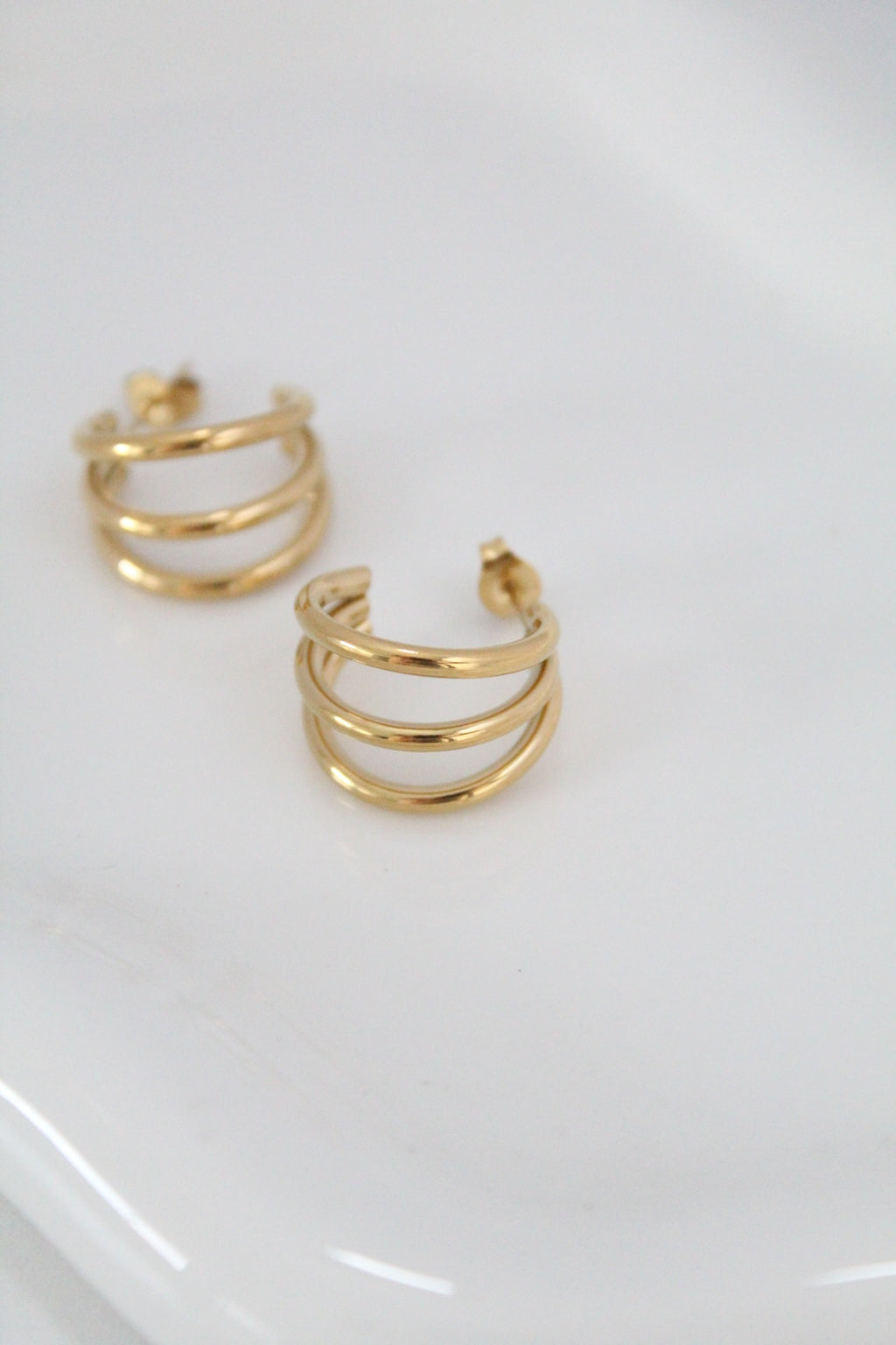 Oriana hoops