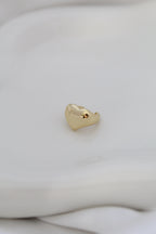 Mini corazoncito ear cuff