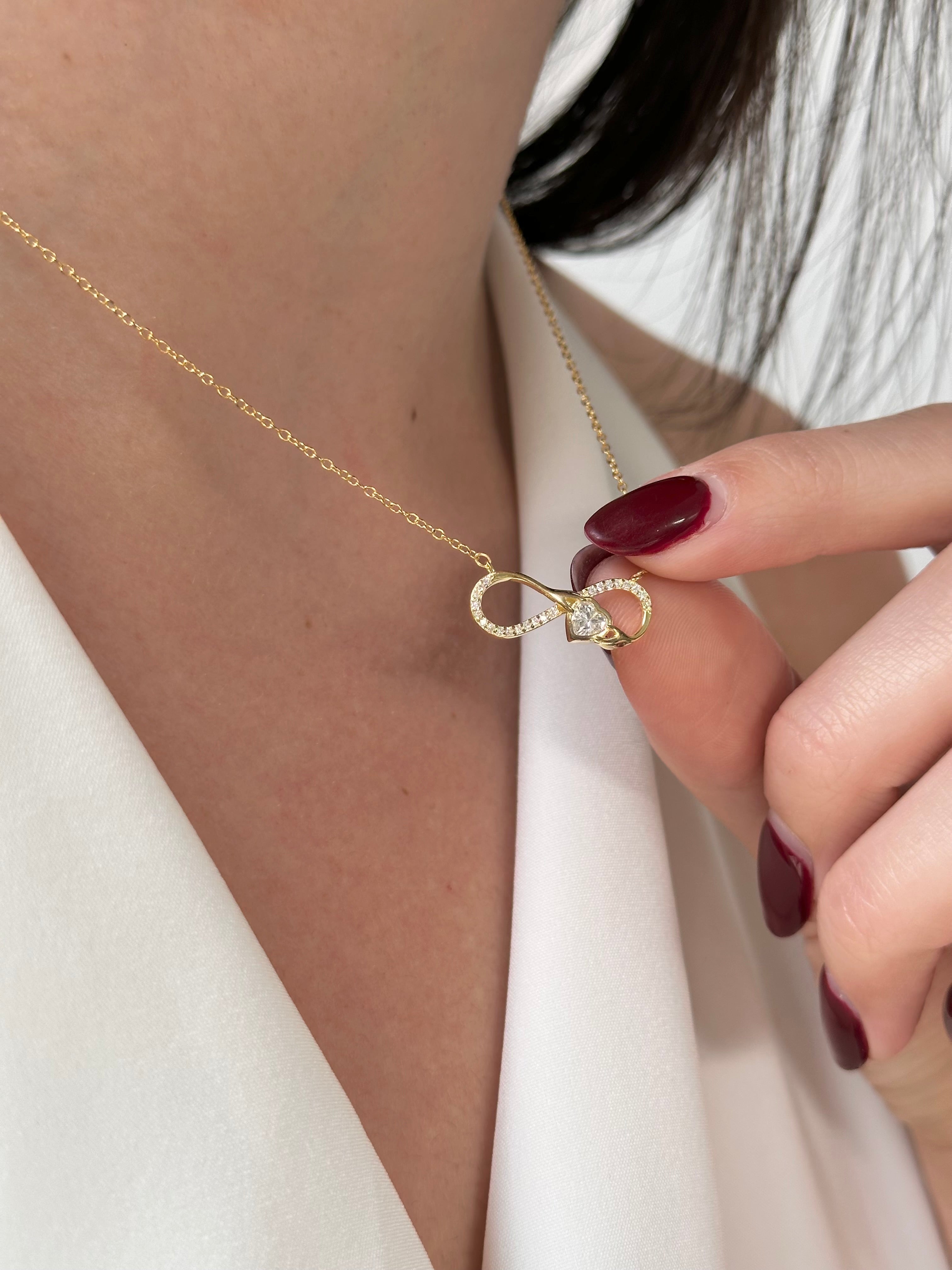 Infinito necklace