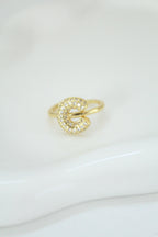Anillo de letra (con zirconias)