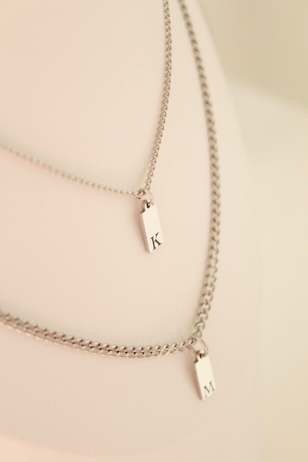 Dúo collar de inciales