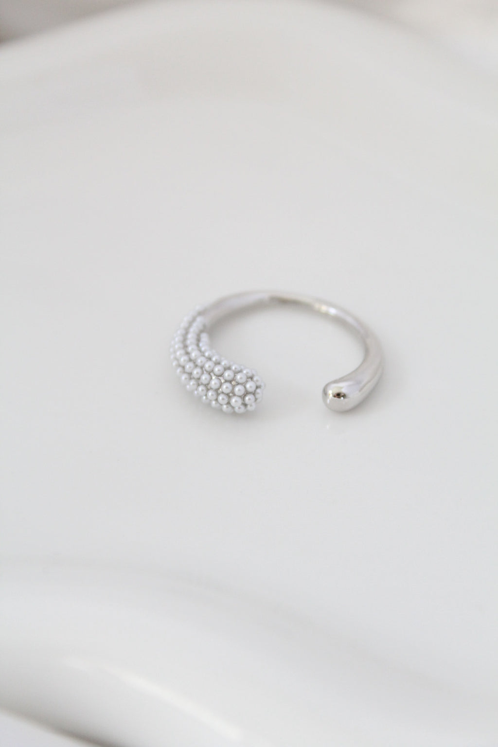 Anillo de perlitas
