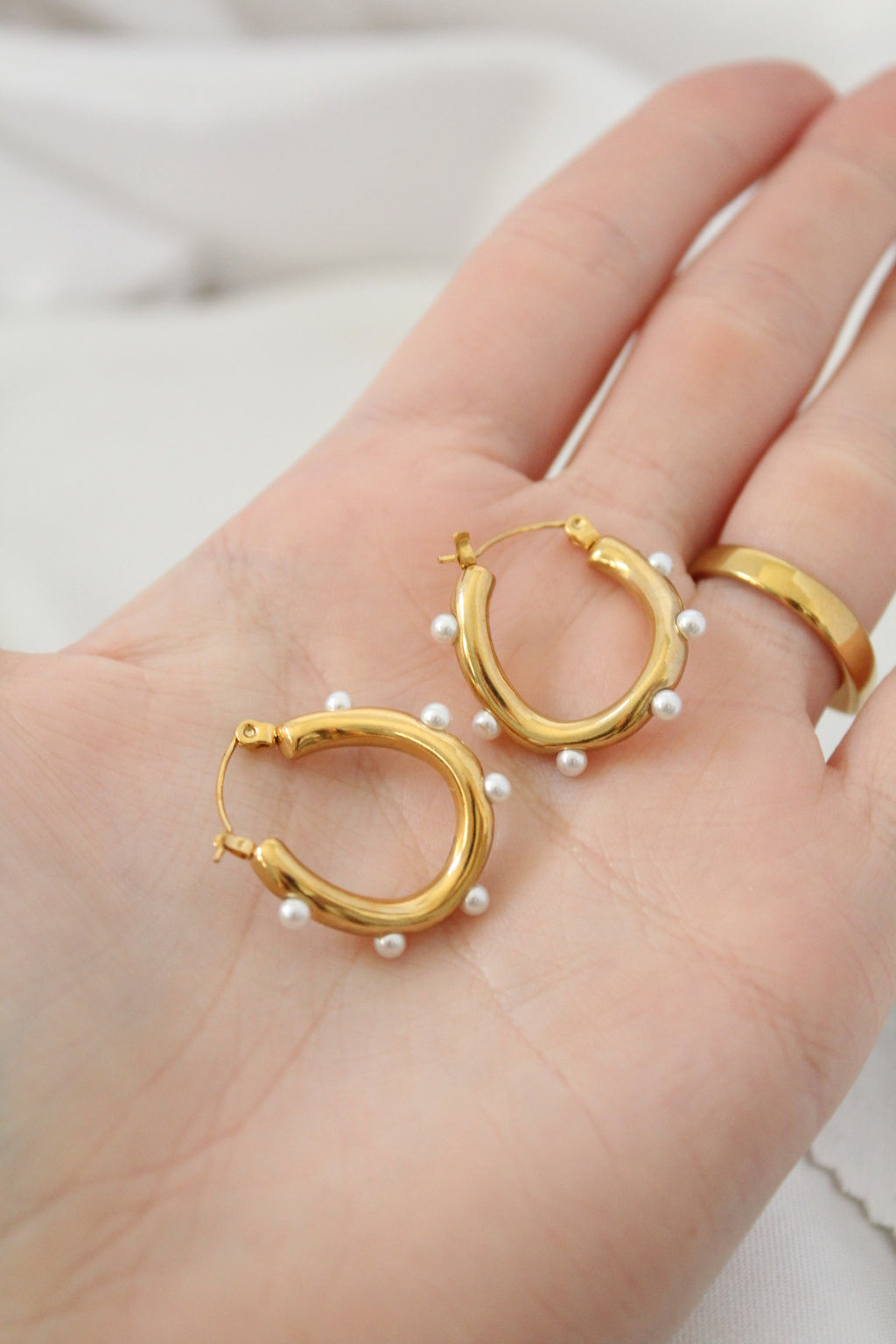 Elena hoops