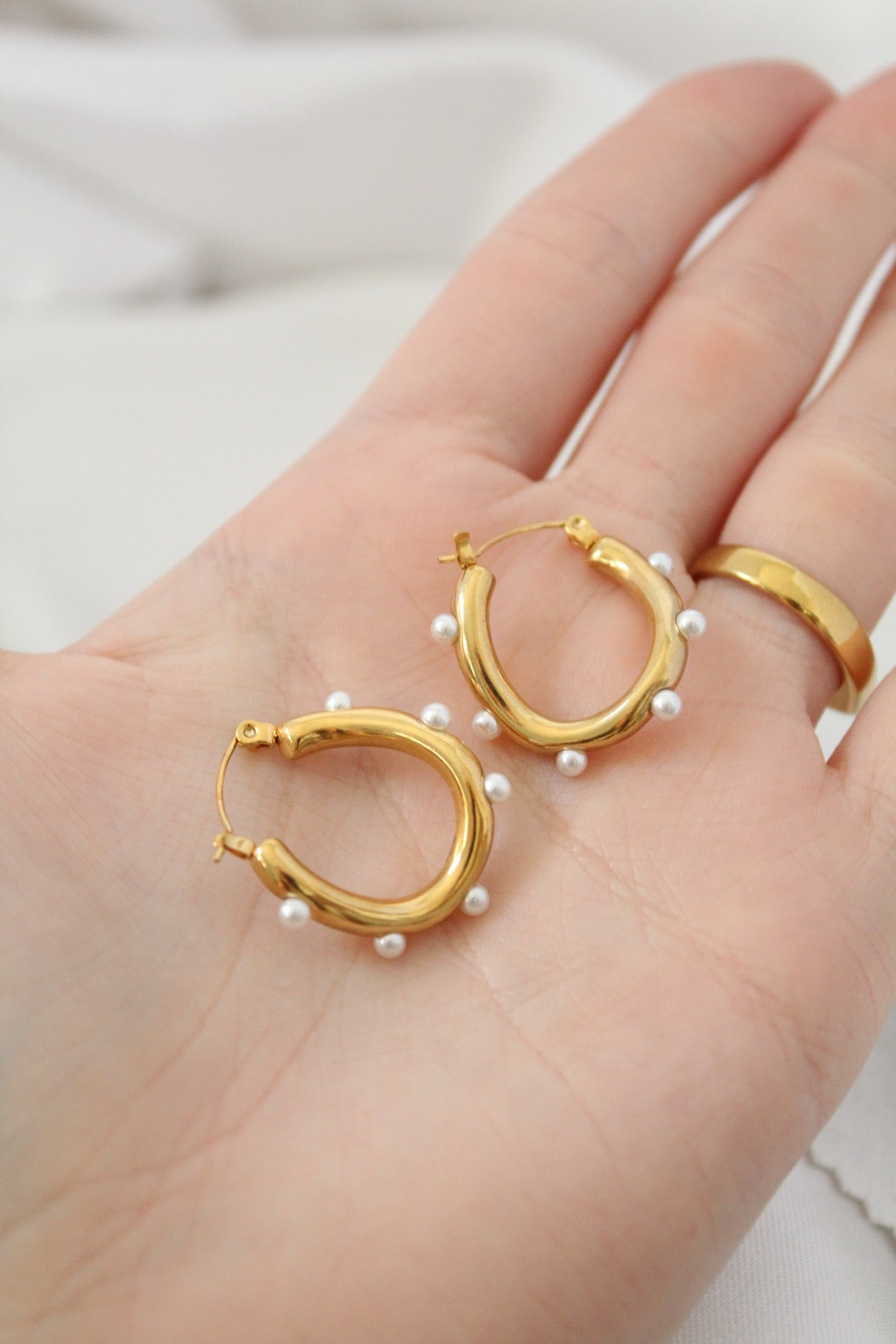 Elena hoops