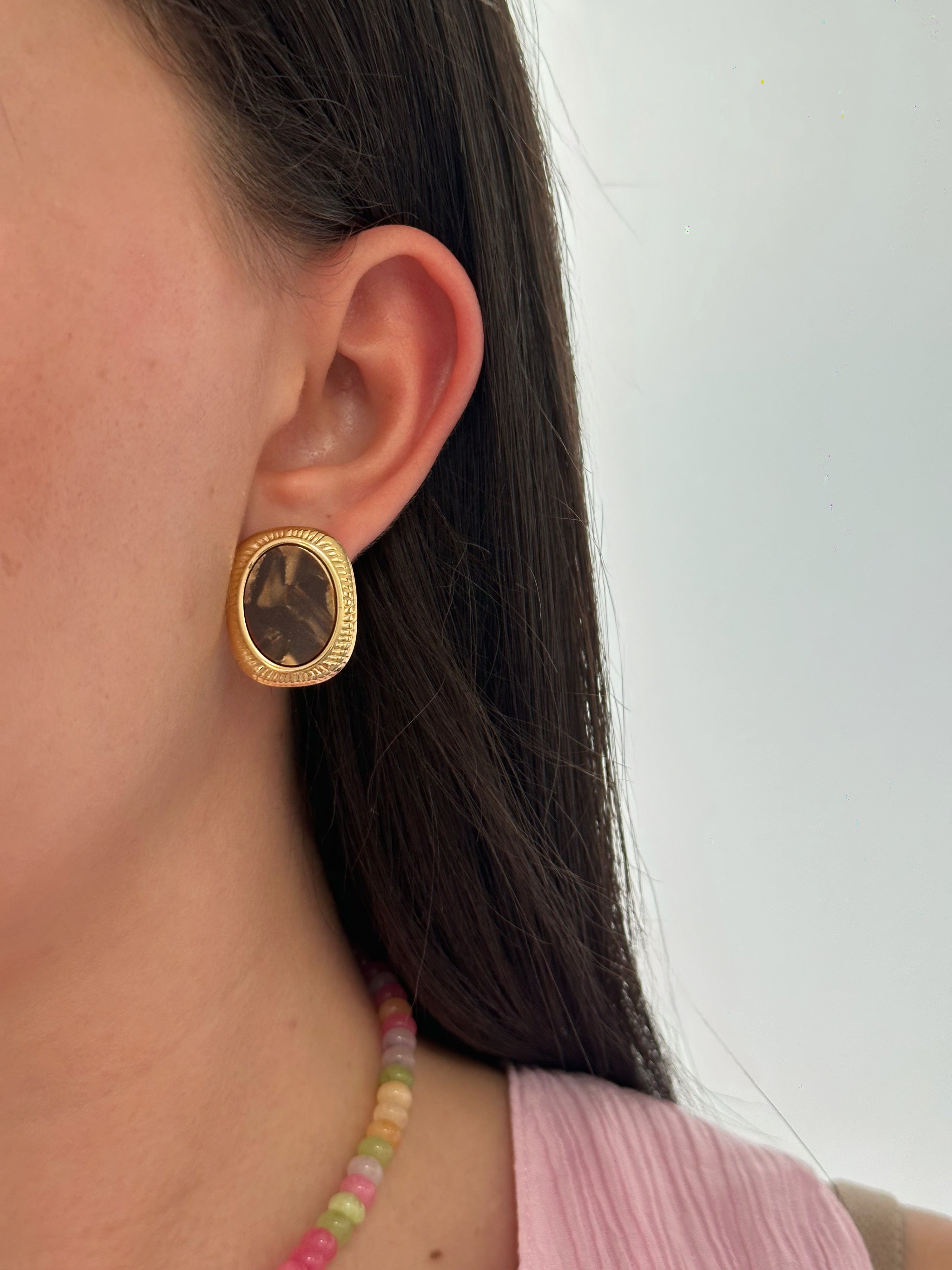 Aretes café marmoleados