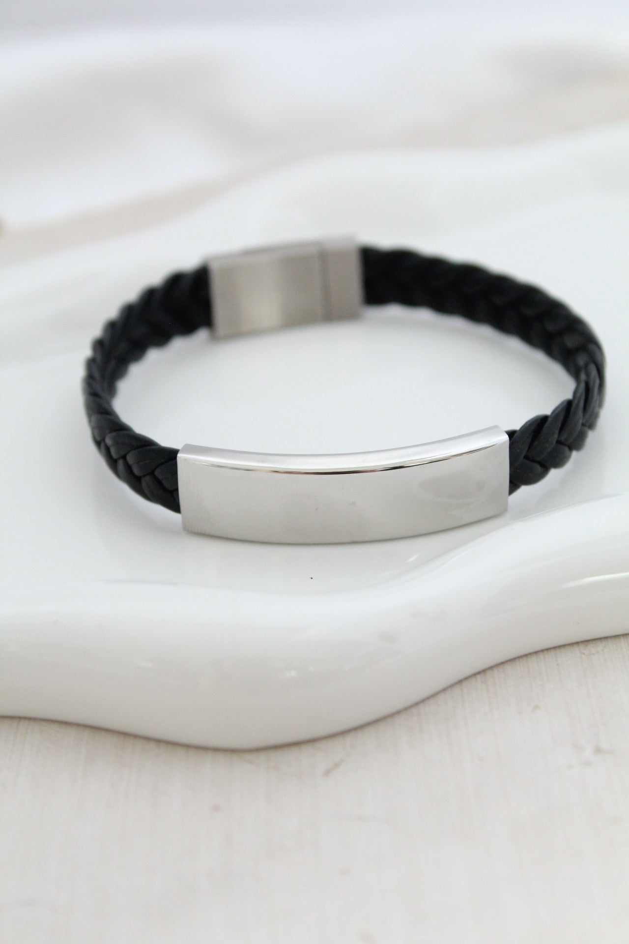 Pulsera de cuero trenzada