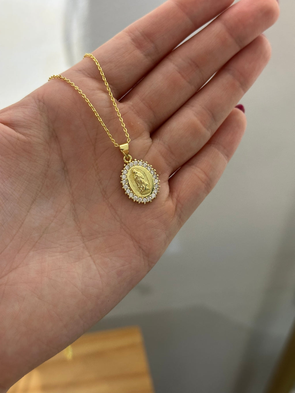 Cadenita de la virgen