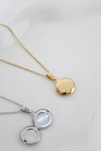 Mini relicario grabado