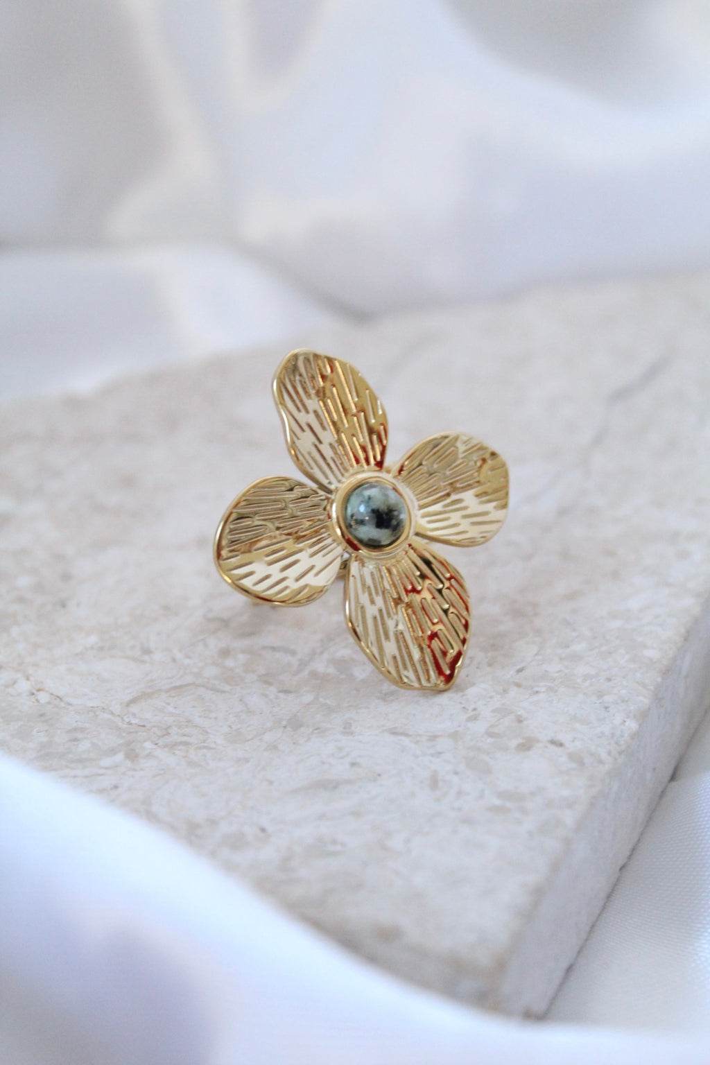 Emilia Ring