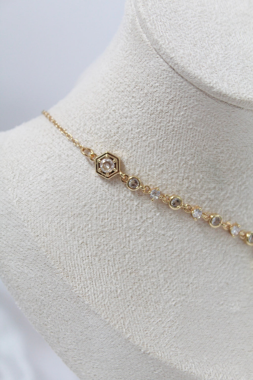 Zircon necklace