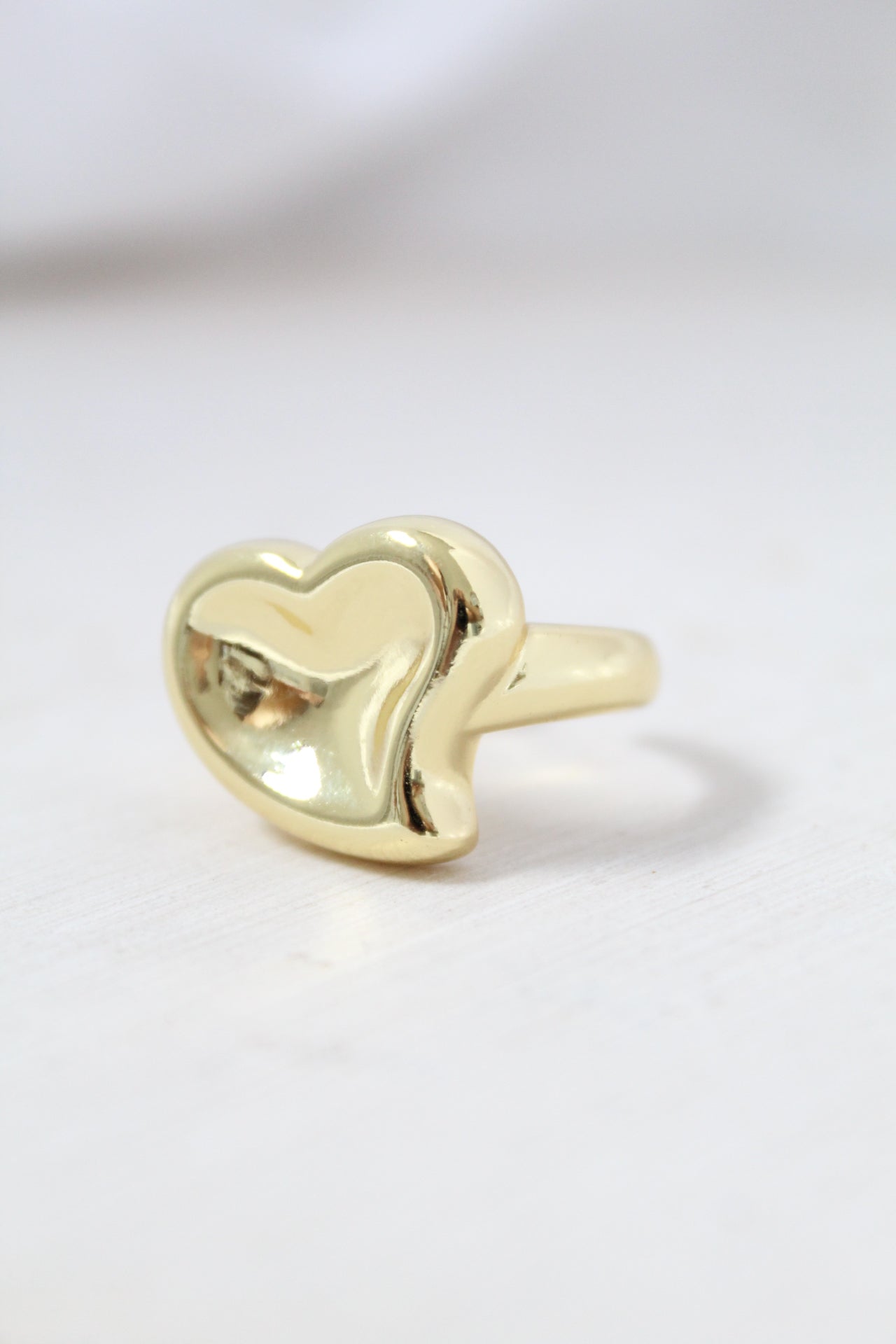 Chunky heart ring