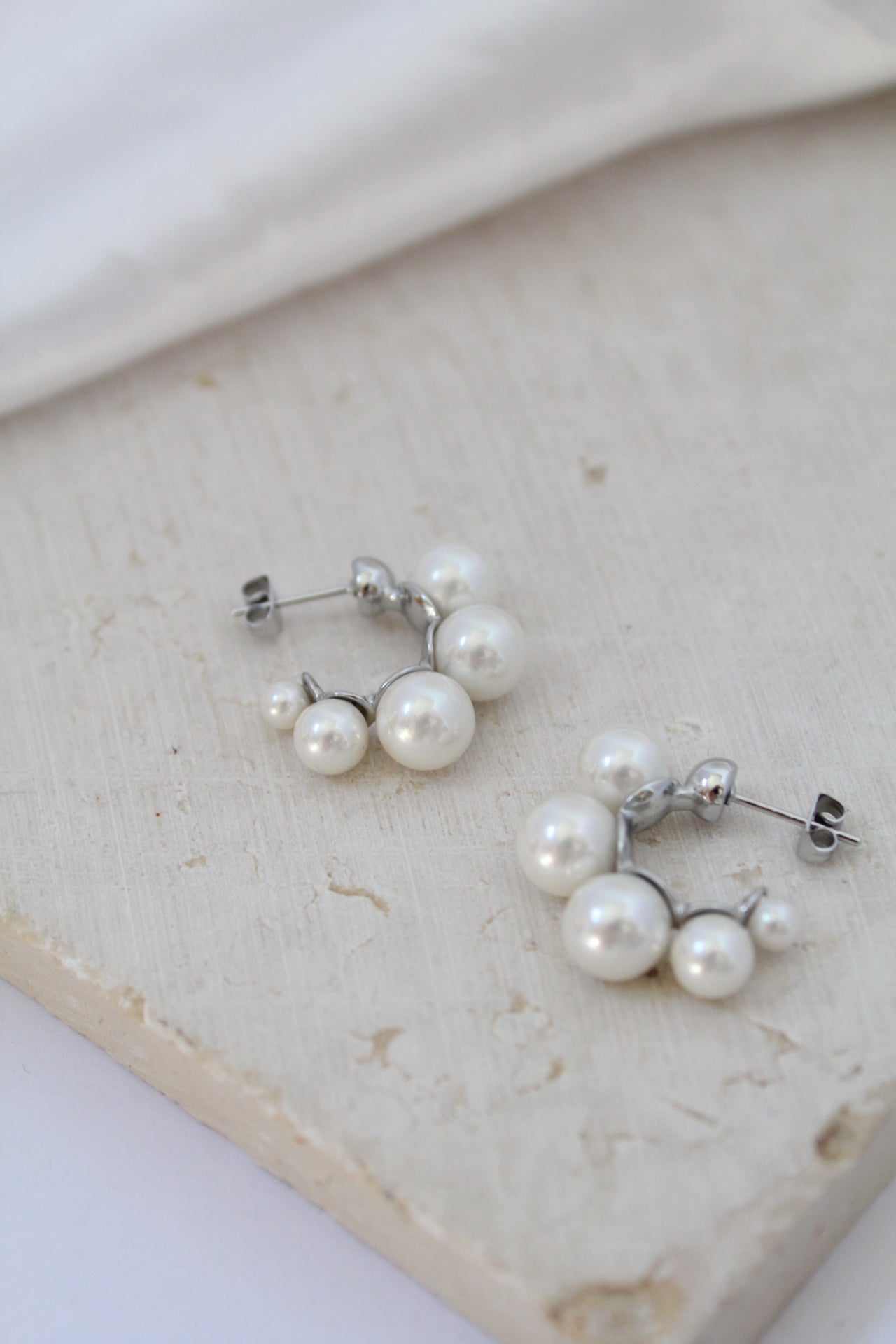 Chunky pearl hoops