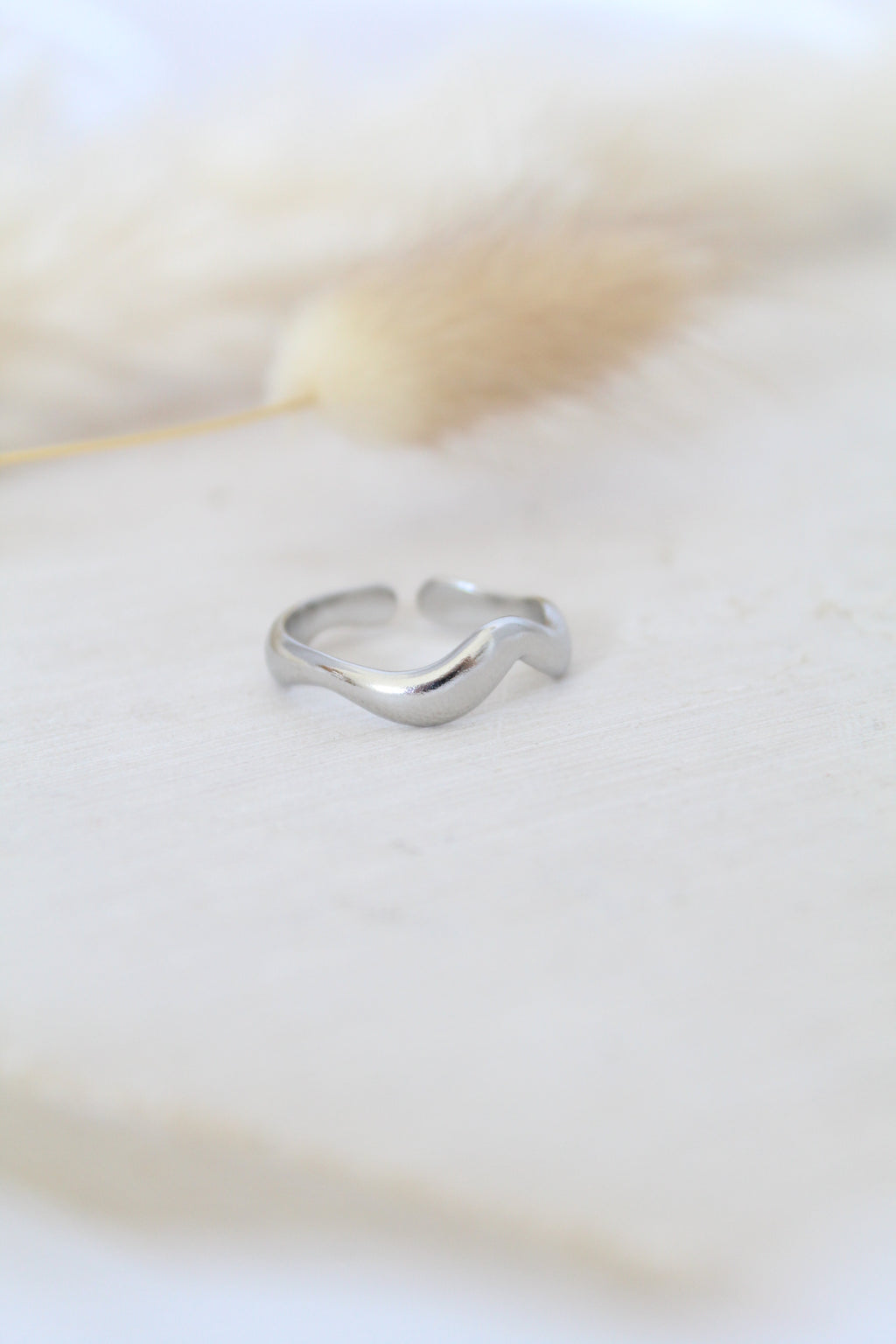 Waves ring