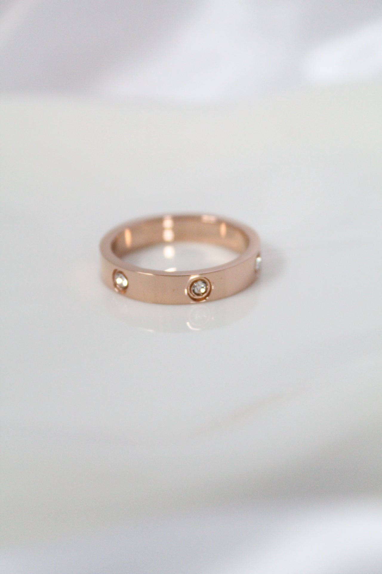 Anillo love oro rosa