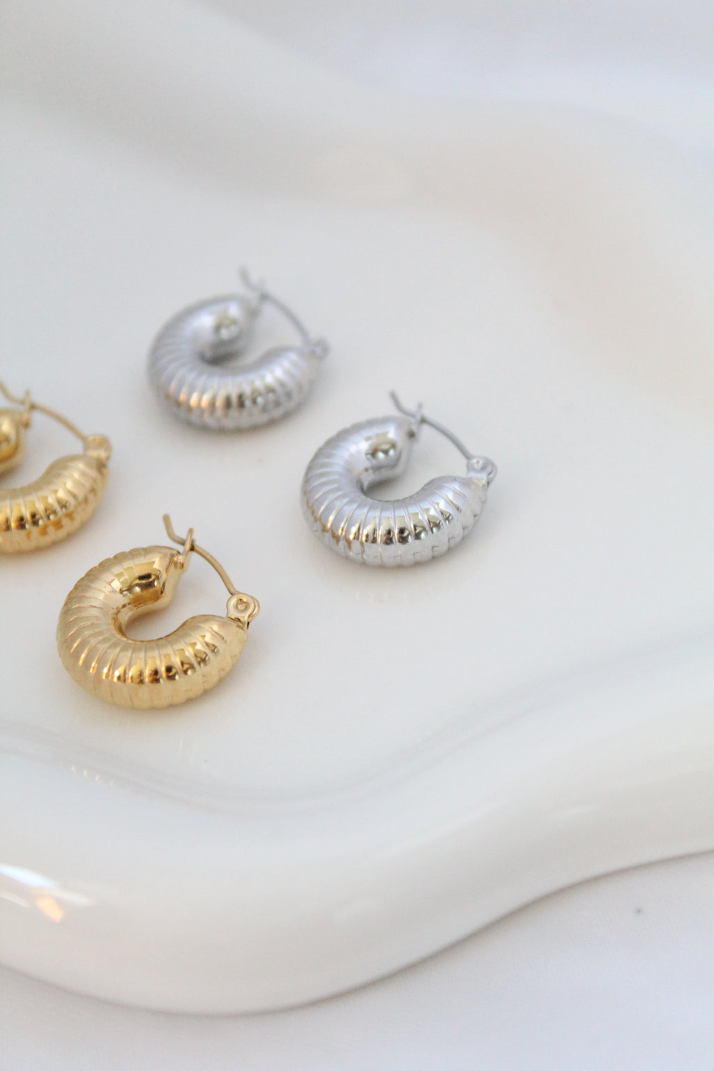 Mini Larissa chunky hoops