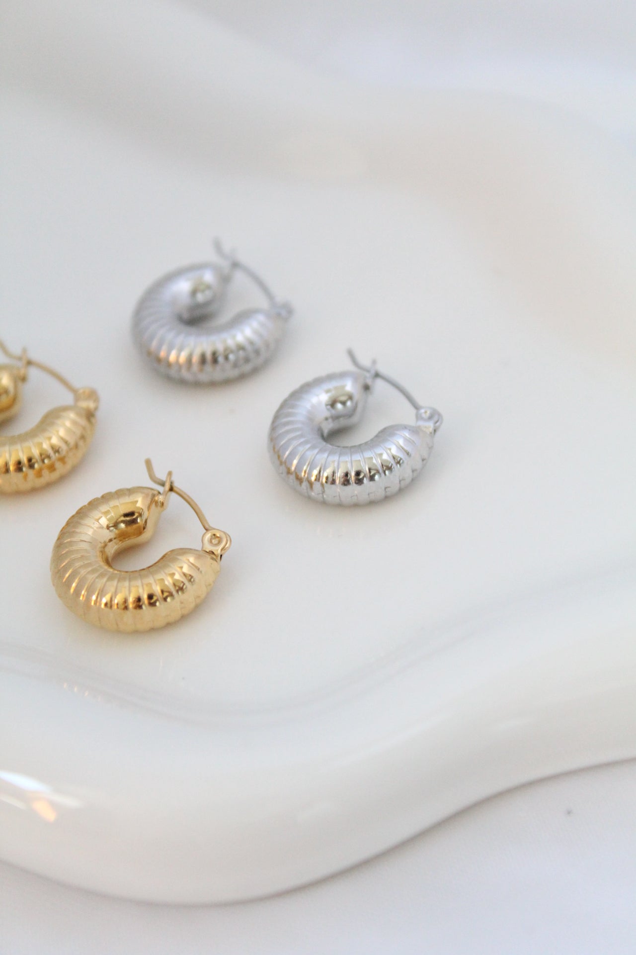 Mini Larissa chunky hoops