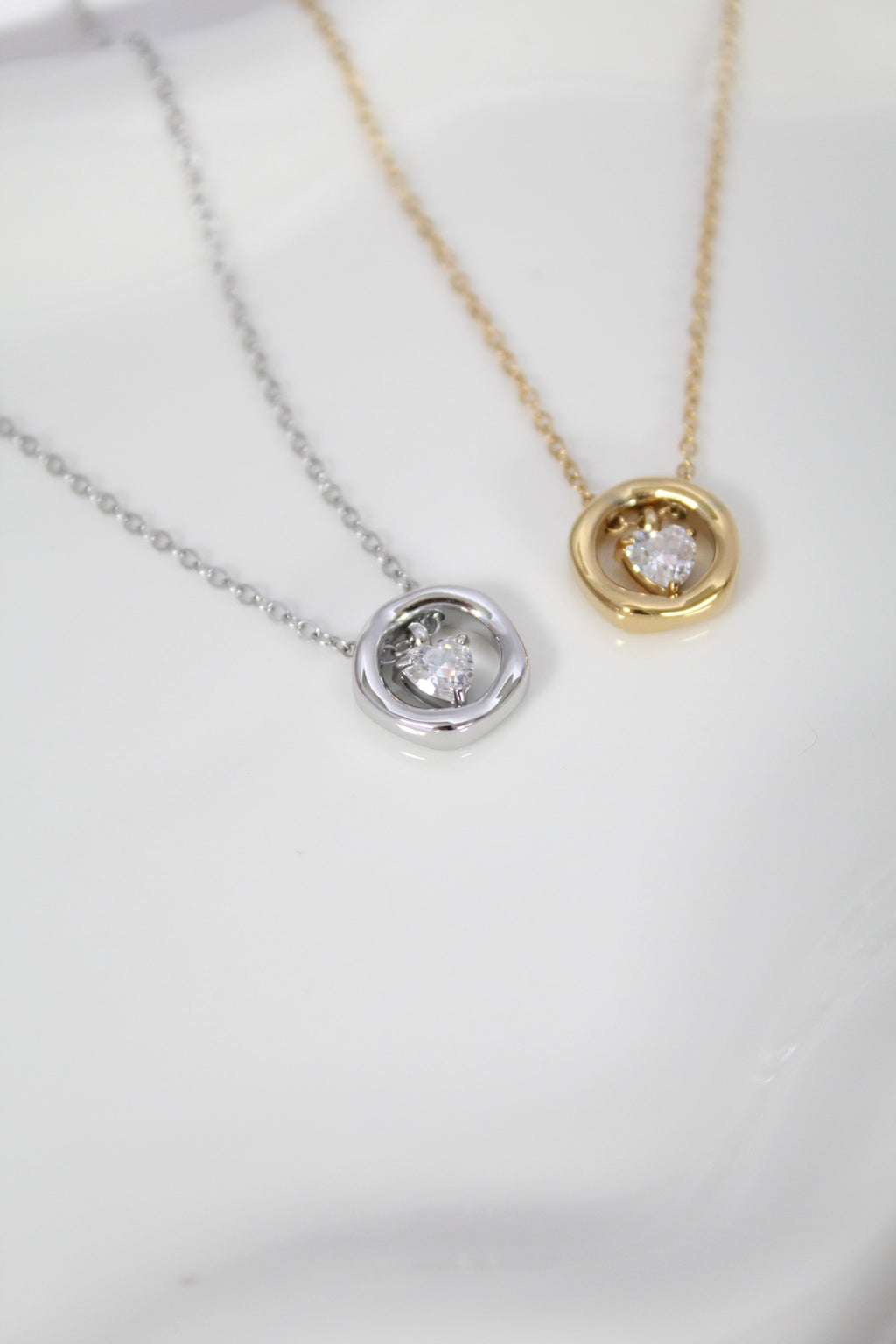 Amor de madre necklace